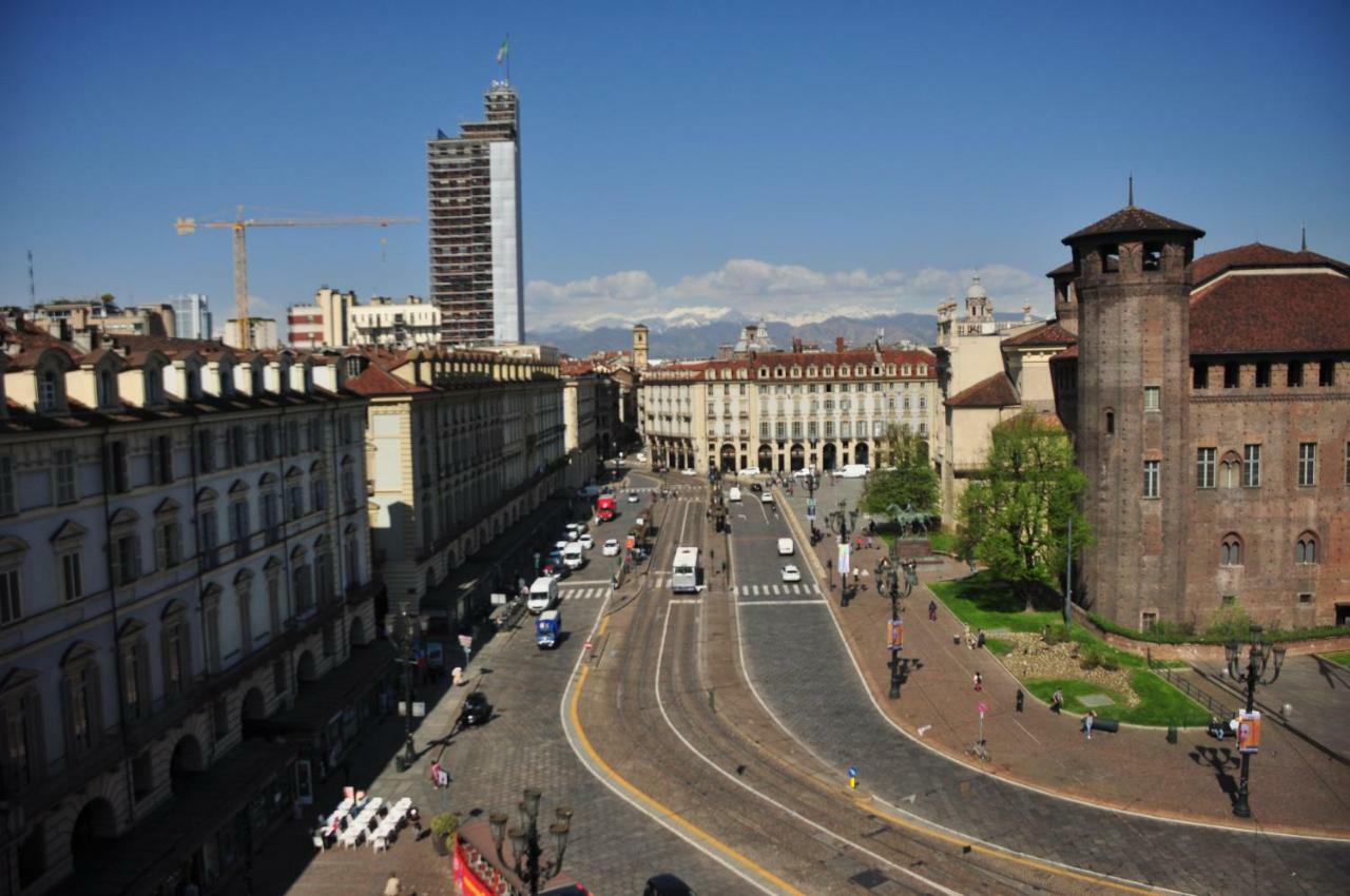 Apartamento Mansarda In Piazza Castello Turín Exterior foto